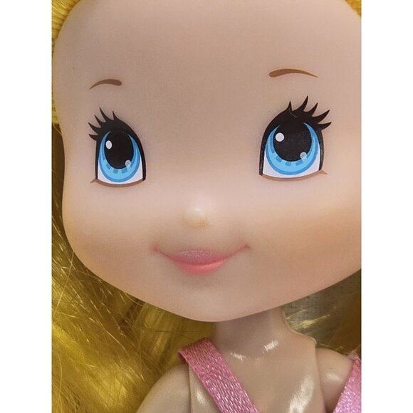 Strawberry Shortcake Lemon Meringue Doll 6" - Picture 2 of 6